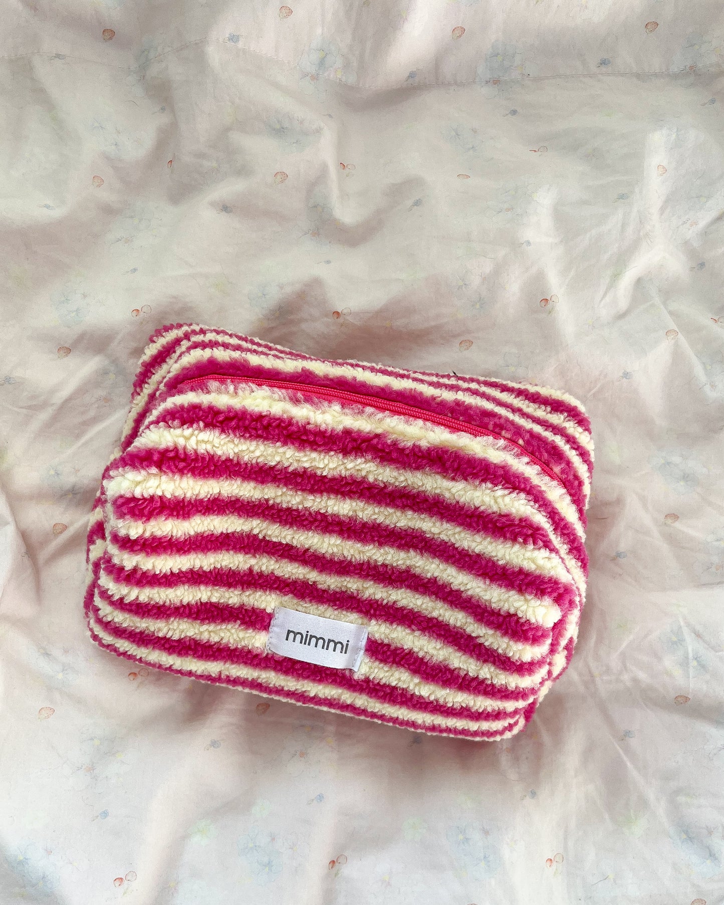 Strawberry Cream Beauty Case