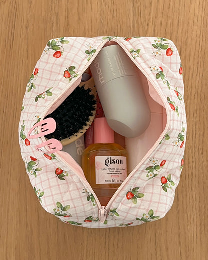 Blueberries Beauty Case
