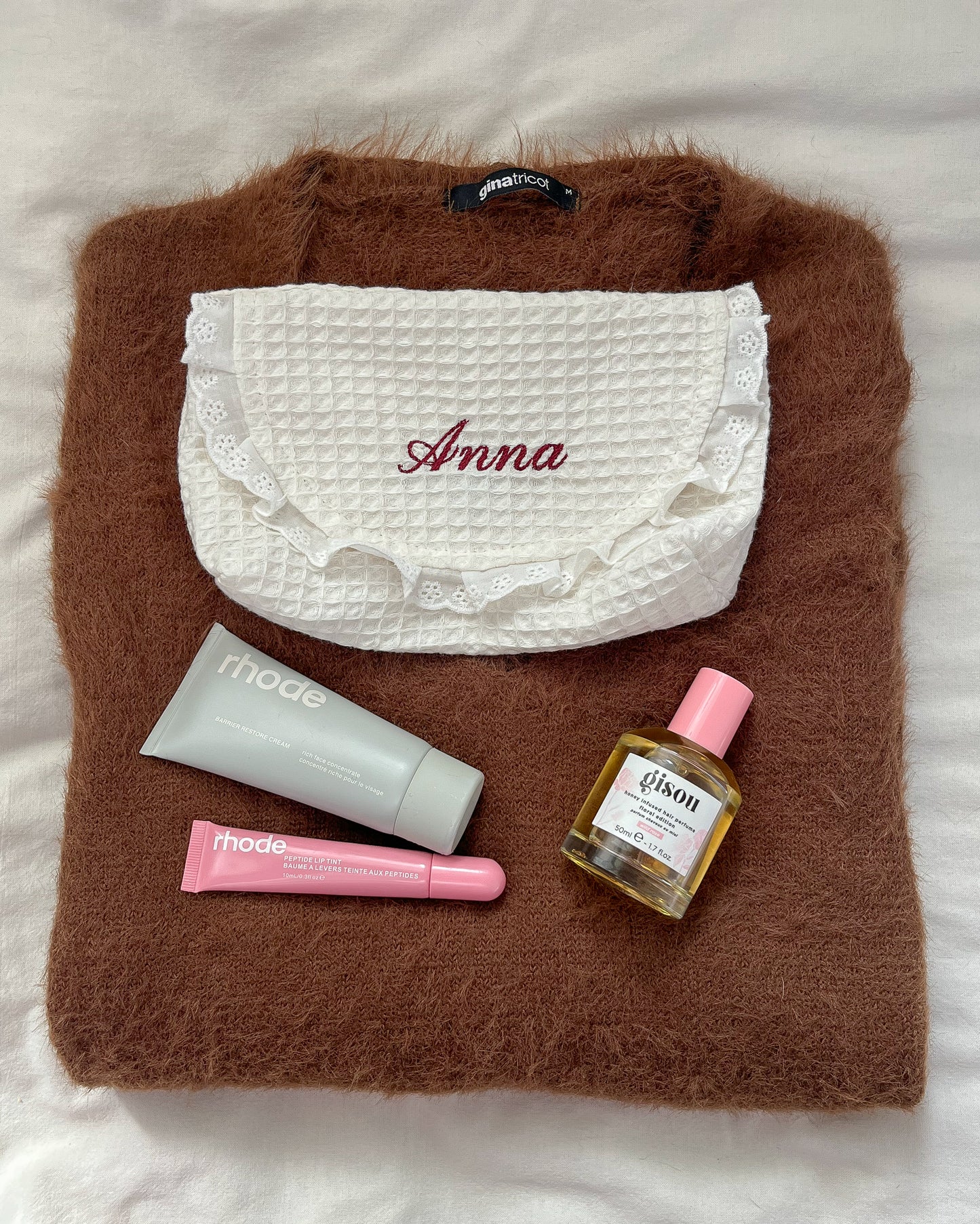 Holiday in Ivory Beauty Case