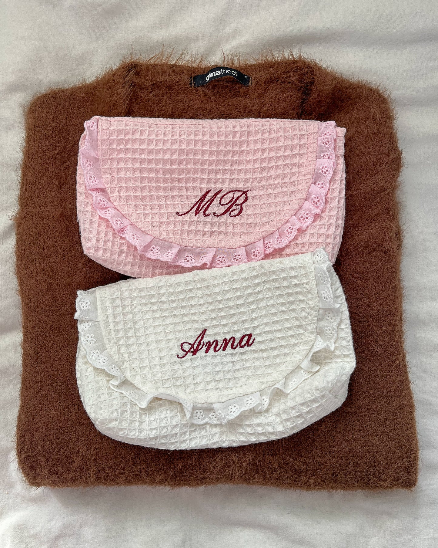 Holiday in Ivory Beauty Case