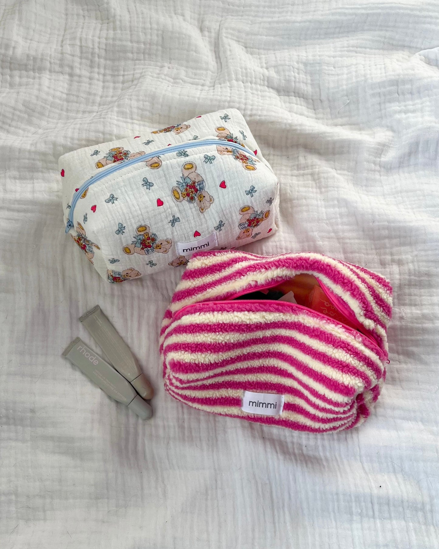 Strawberry Cream Beauty Case