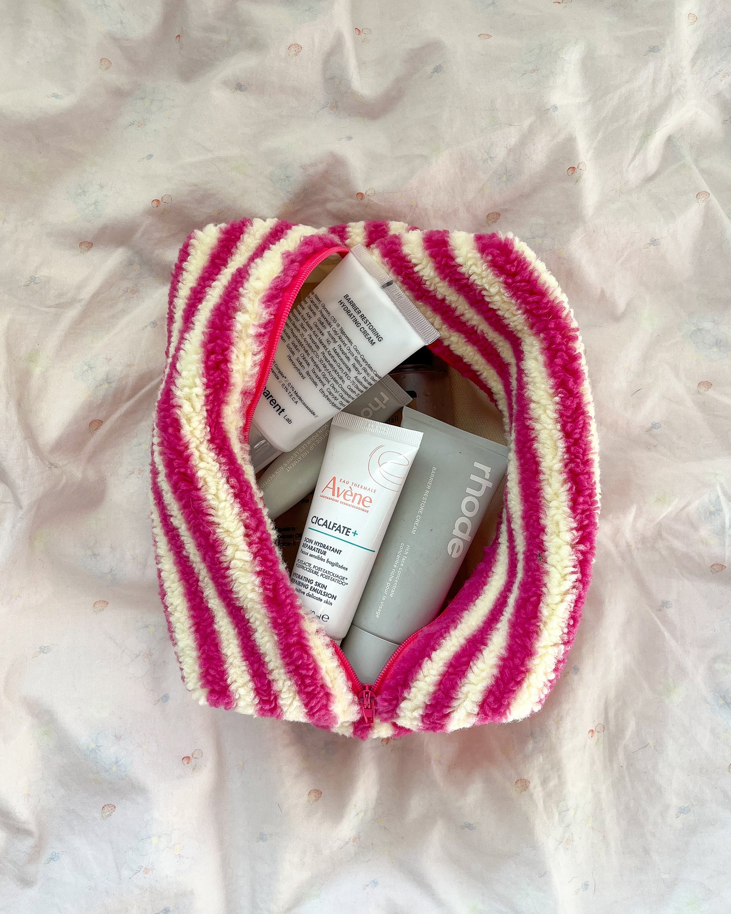 Strawberry Cream Beauty Case